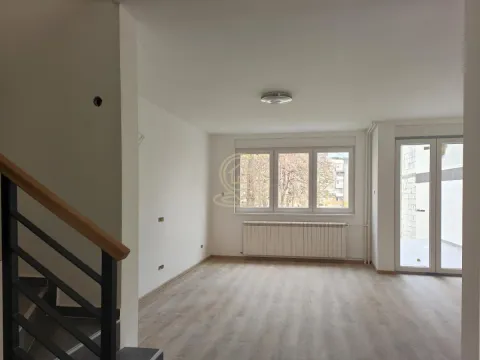 Rent, house, 120m², Šumice, Beograd - image 6