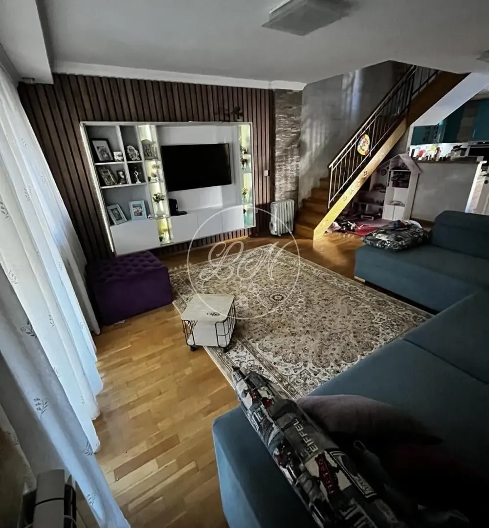 Prodaja, stan, 139m², Batajnica, Beograd