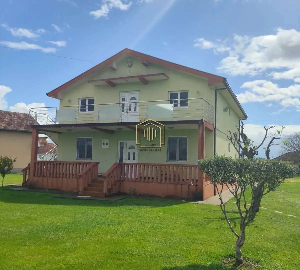 Prodaja, kuća, 250m², Podgorica, Crna Gora