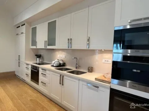 Prodaja, dvosoban stan, 131m², Porto Montenegro, Tivat - image 4