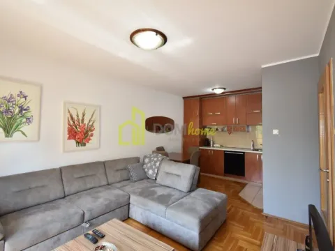 Rent, one bedroom apartment, 43m², Krivi Most, Podgorica - image 1