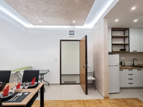 Izdavanje, jednosoban stan, 45m², Budva, Crna Gora - image 5