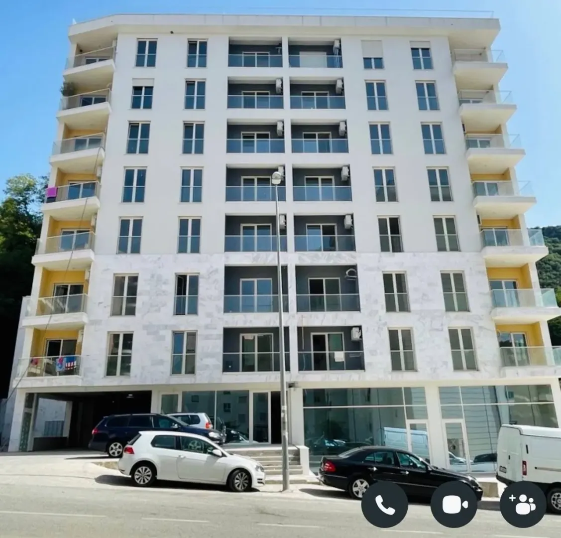 Rent, studio apartment, 35m², Bečići, Budva