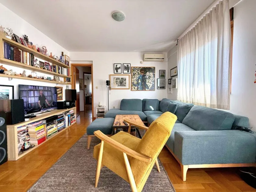 Prodaja, trosoban stan, 81m², Stari Aerodrom, Podgorica