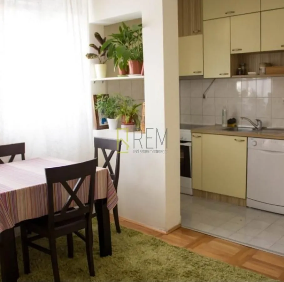 Rent, one bedroom apartment, 50m², Stari Aerodrom, Podgorica