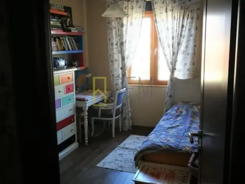 Sale, two bedroom apartment, 85m², Stara Varoš, Podgorica - image 9