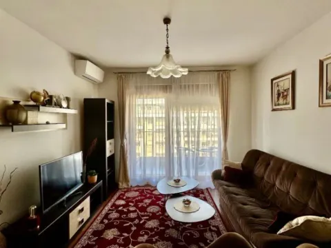 Izdavanje, jednosoban stan, 53m², Master Kvart, Podgorica - image 5