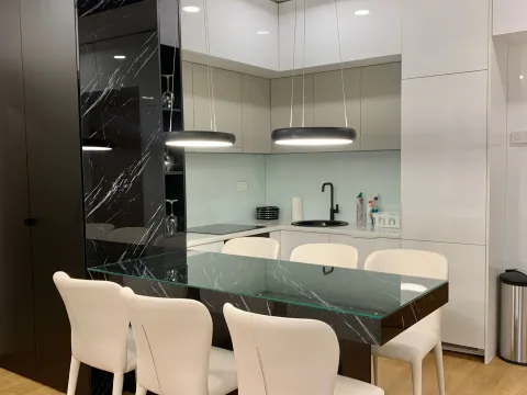 Izdavanje, jednosoban stan, 50m², Centar, Budva - image 2