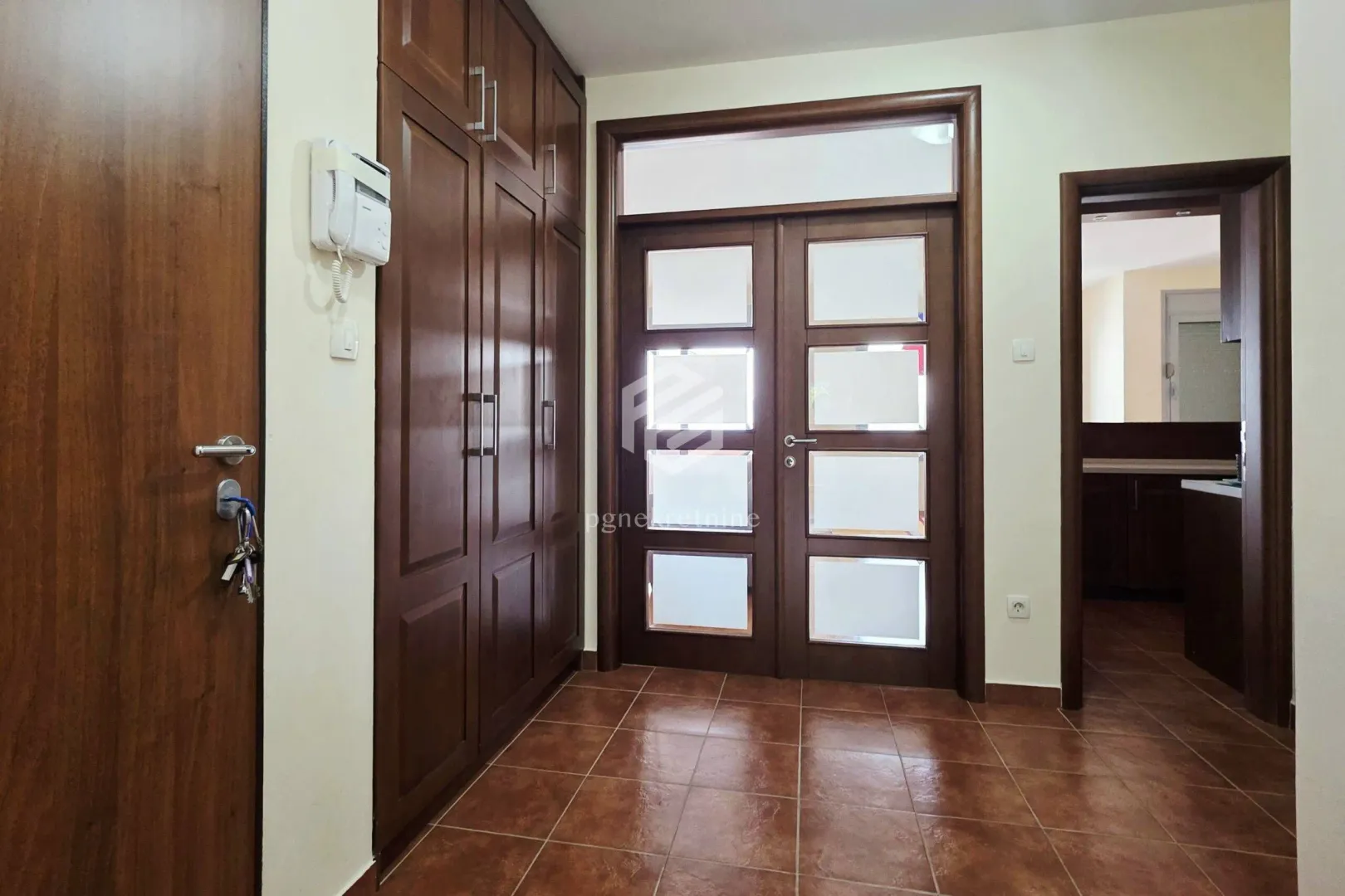 Rent, two bedroom apartment, 125m², Gorica C, Podgorica