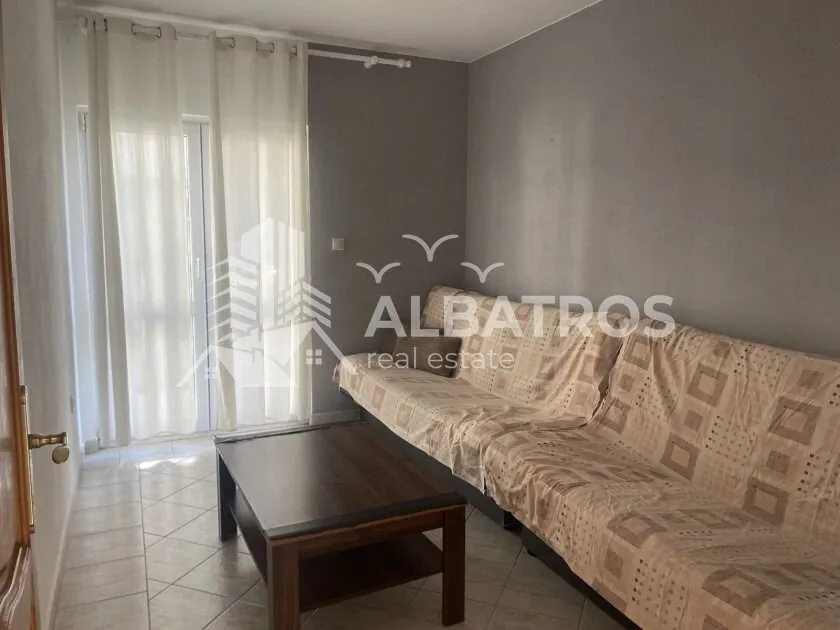 Izdavanje, dvosoban stan, 70m², Bjeliši, Bar