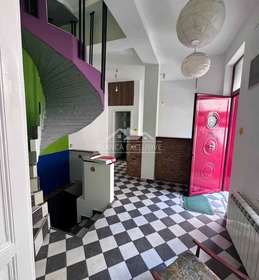 Prodaja, stan, 166m², Vračar Sve Podlokacije, Beograd