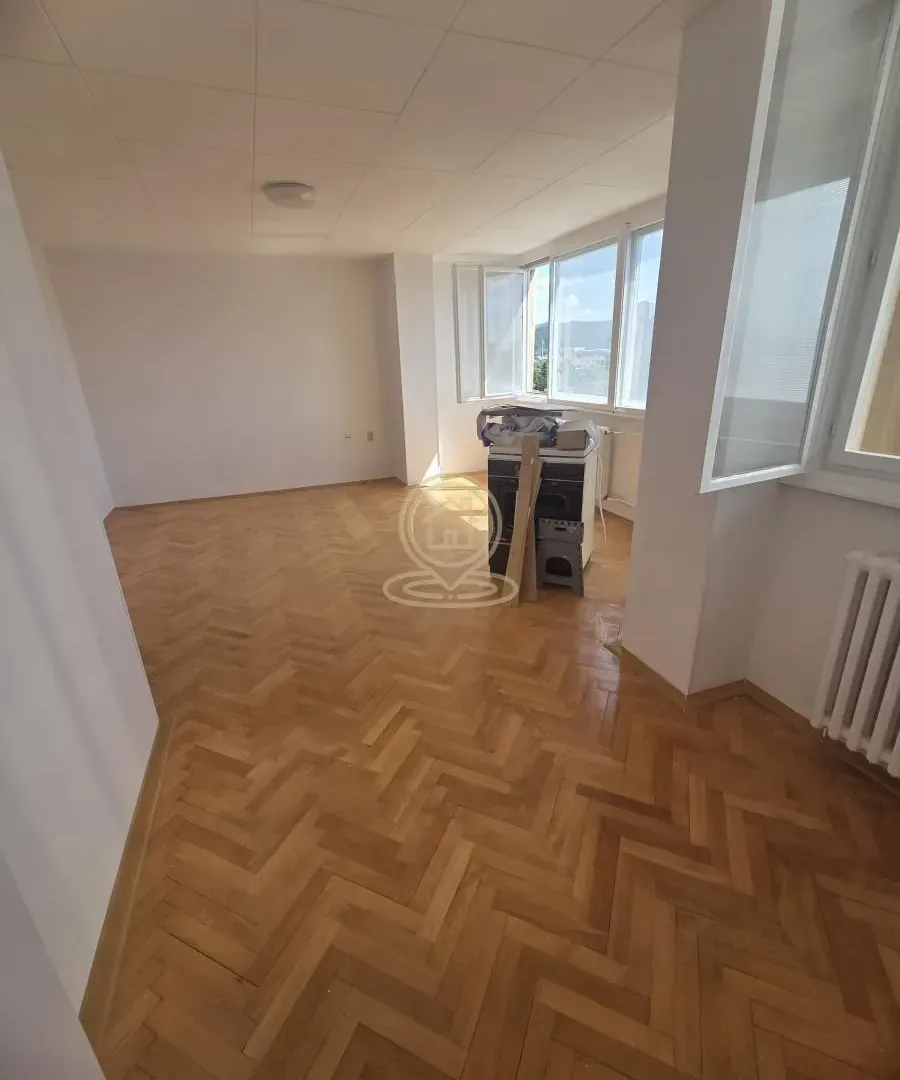 Prodaja, trosoban stan, 75m², Medijana, Niš
