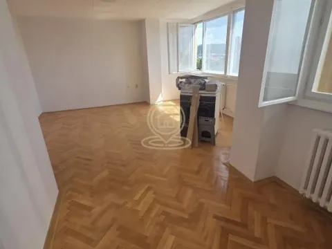 Sale, three bedroom apartment, 75m², Medijana, Niš - image 6