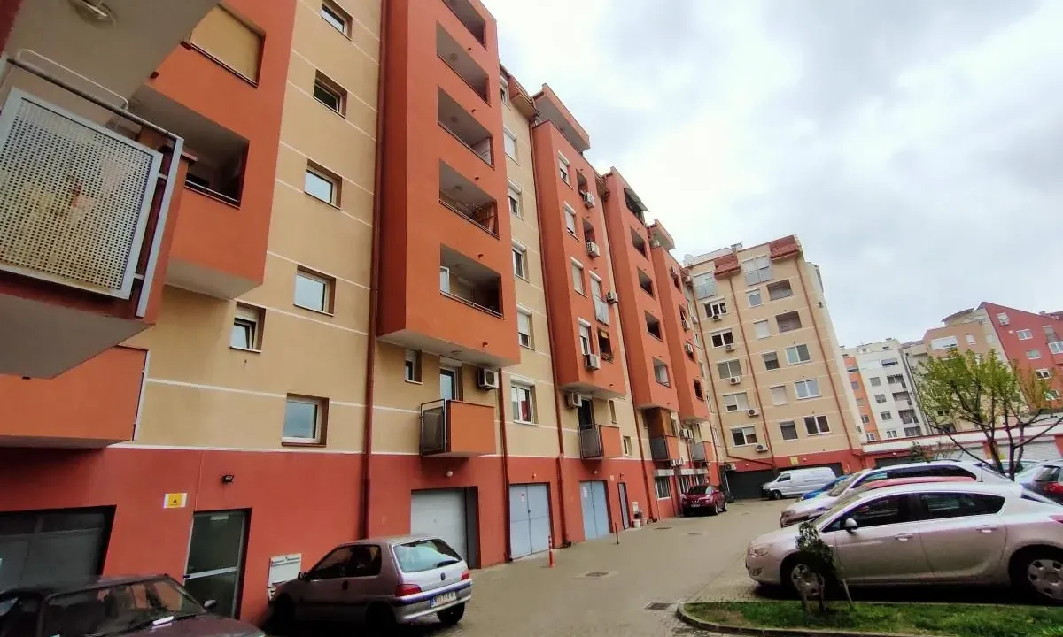 Prodaja, četvorosoban stan, 103m², Nova Detelinara, Novi Sad Sve Podlokacije