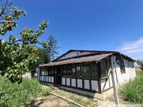 Prodaja, kuća, 150m², Surduk, Stara Pazova - image 2