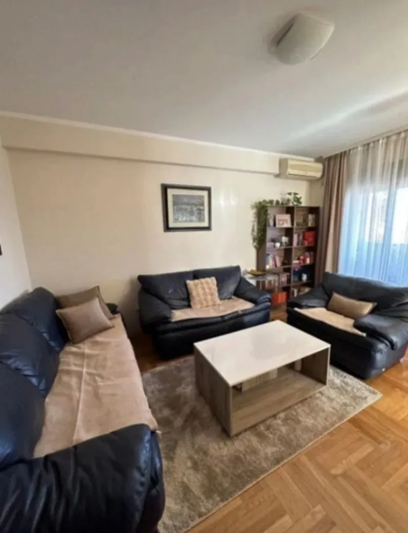 Izdavanje, dvosoban stan, 65m², Stari Aerodrom, Podgorica