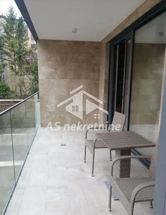 Izdavanje, dvosoban stan, 104m², Cvetni Trg, Vračar Sve Podlokacije