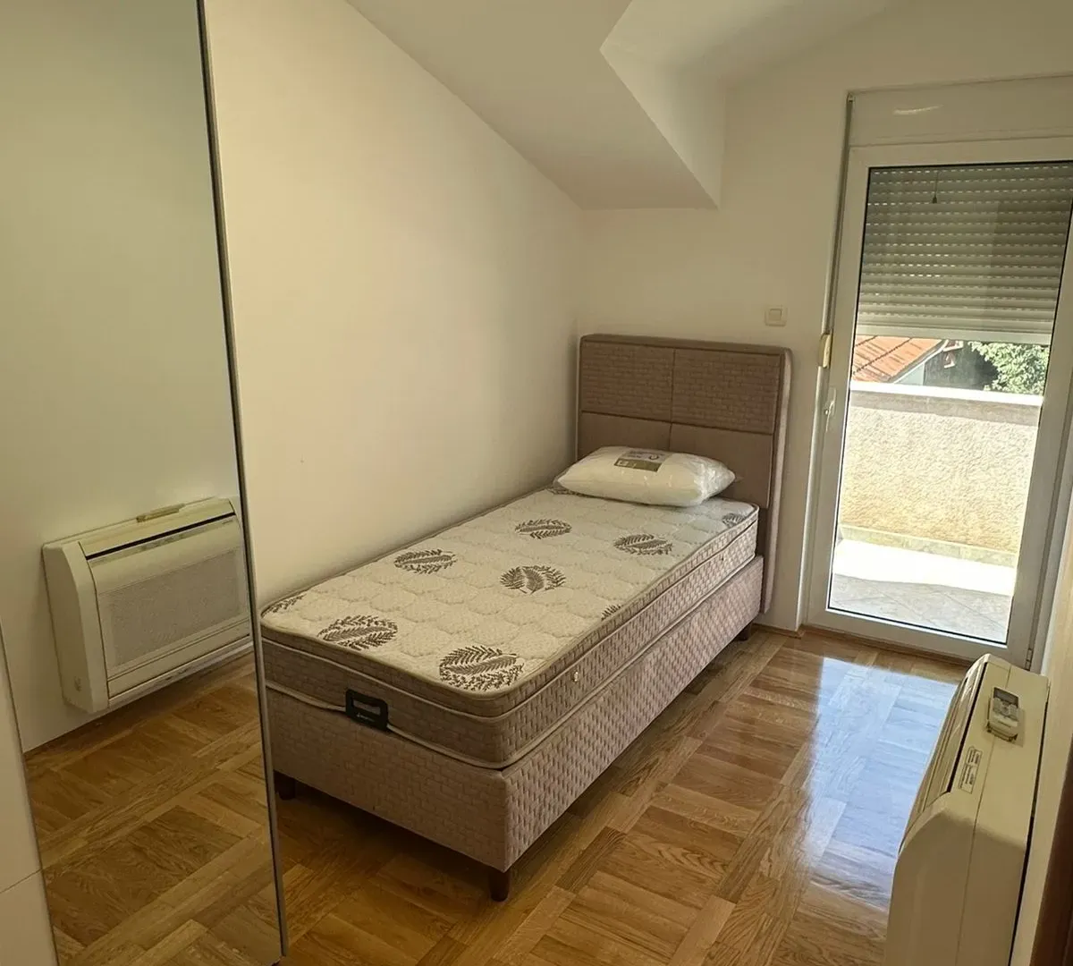 Rent, two bedroom apartment, 62m², Momišići, Podgorica