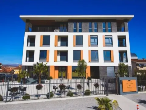 Izdavanje, jednosoban stan, 49m², City Kvart, Podgorica - image 8