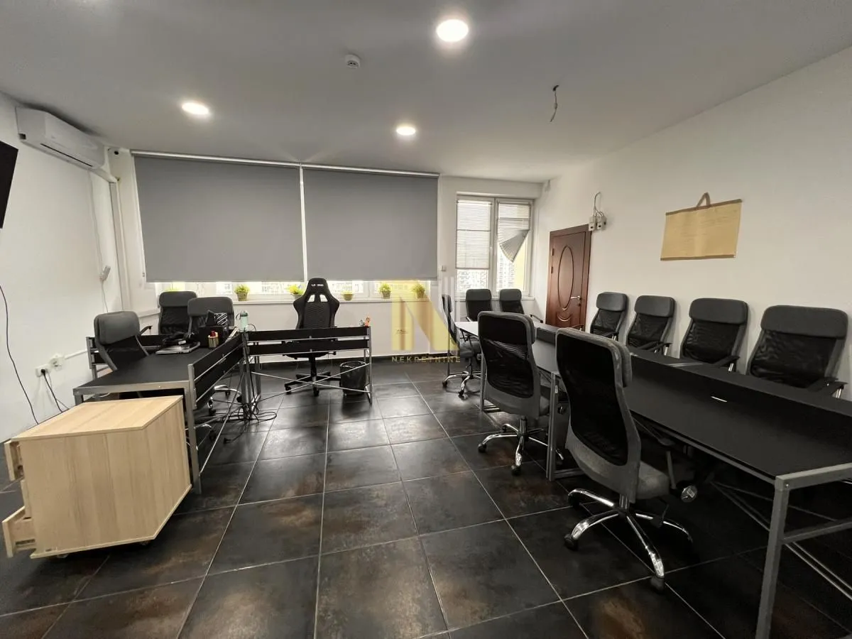 Rent, office space, 1175m², Novo naselje, Novi Sad