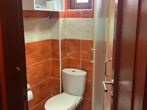 Prodaja, jednosoban stan, 49m², Podkošljun, Budva - image 11