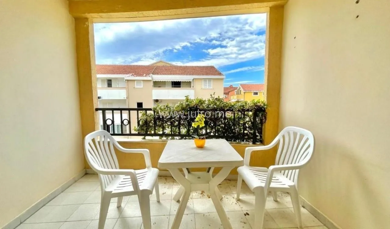 Prodaja, ugostiteljski objekat, 1300m², Centar, Budva