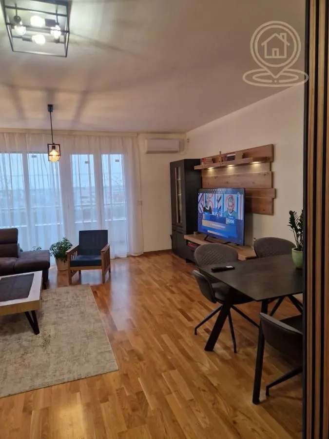 Prodaja, četvorosoban stan, 98m², Petrovaradin, Novi Sad