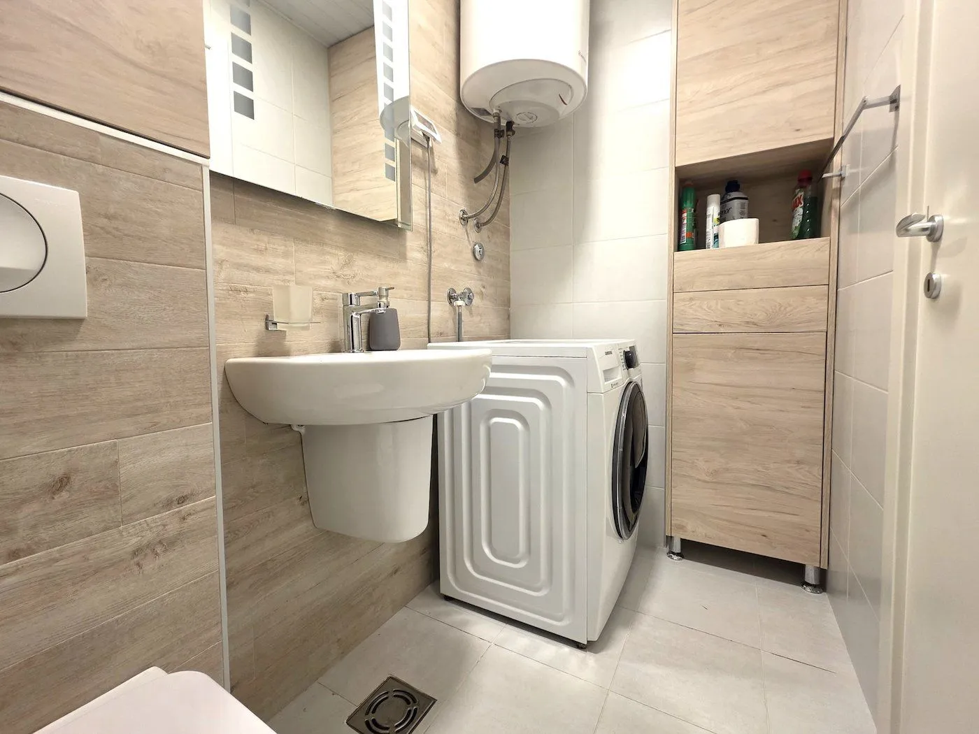 Izdavanje, stan, 65m², Zagorič, Podgorica