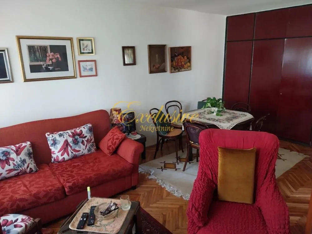 Prodaja, kuća, 116m², Kanarevo Brdo, Beograd