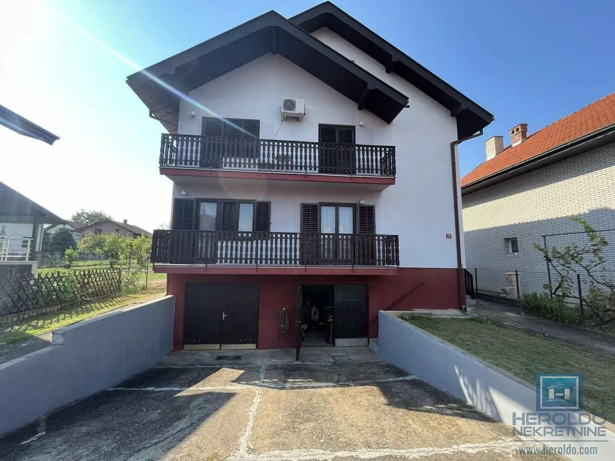 Sale, house, 353m², Budžino brdo, Jagodina