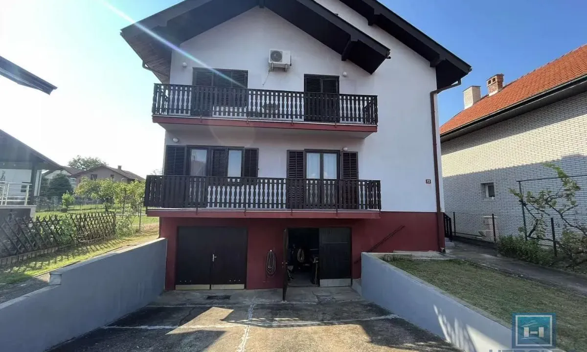 Sale, house, 353m², Budžino brdo, Jagodina