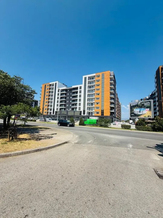 Prodaja, trosoban stan, 82m², Stari Aerodrom, Podgorica