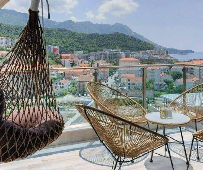 Sale, two bedroom apartment, 63m², Bečići, Budva
