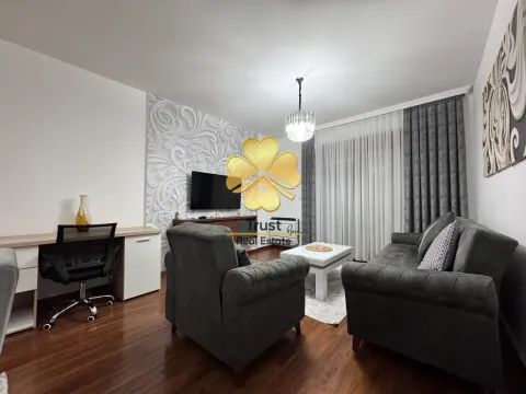 Izdavanje, dvosoban stan, 70m², Master Kvart, Podgorica - image 2