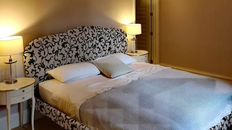 Prodaja, jednosoban stan, 119m², Centar, Tivat