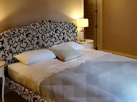 Prodaja, jednosoban stan, 119m², Centar, Tivat - image 4