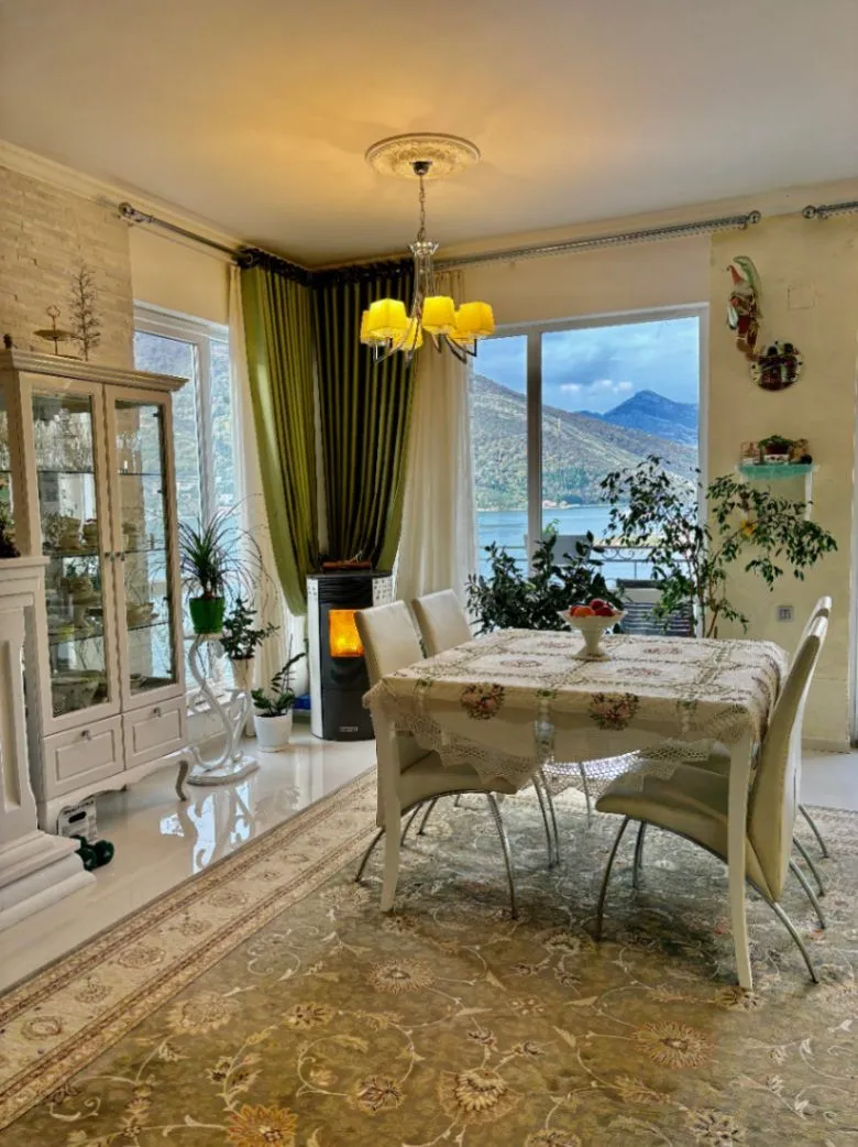 Prodaja, kuća, 86m², Lepetani, Tivat