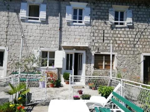 Prodaja, kuća, 54m², Kotor, Crna Gora - image 4