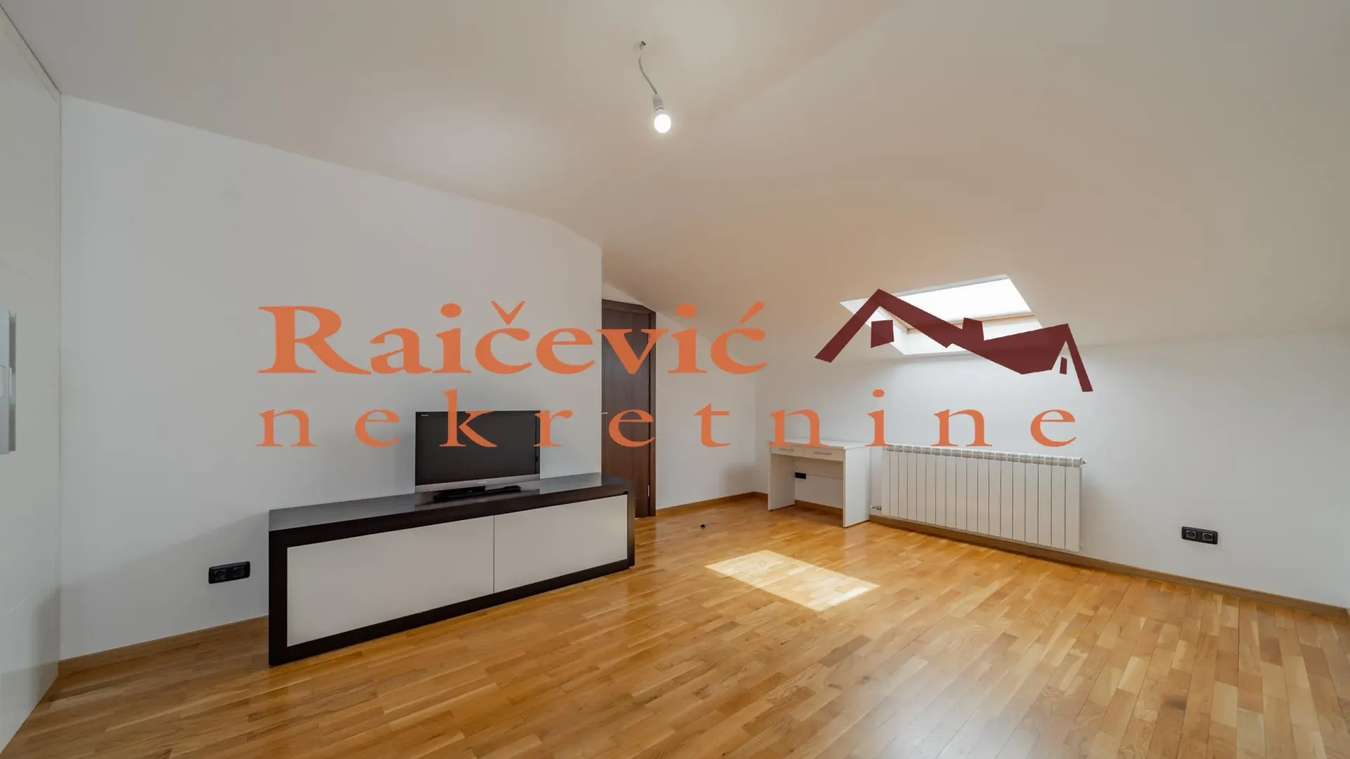 Prodaja, četvorosoban stan, 132m², Voždovac Sve Podlokacije, Beograd