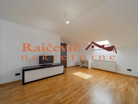 Sale, four bedroom apartment, 132m², Voždovac, Voždovac Sve Podlokacije - image 16