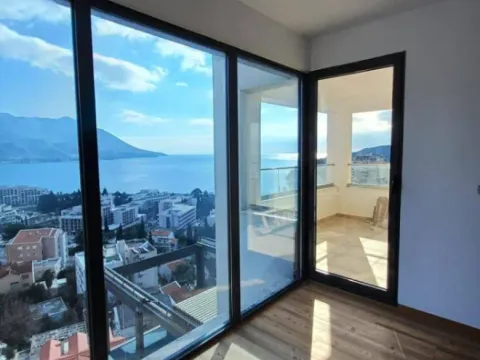 Sale, three bedroom apartment, 186m², Bečići, Budva - image 3