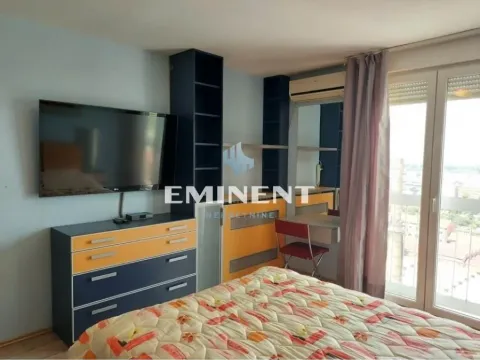 Izdavanje, četvorosoban stan, 115m², Hala Pionir, Palilula Sve Podlokacije - image 9