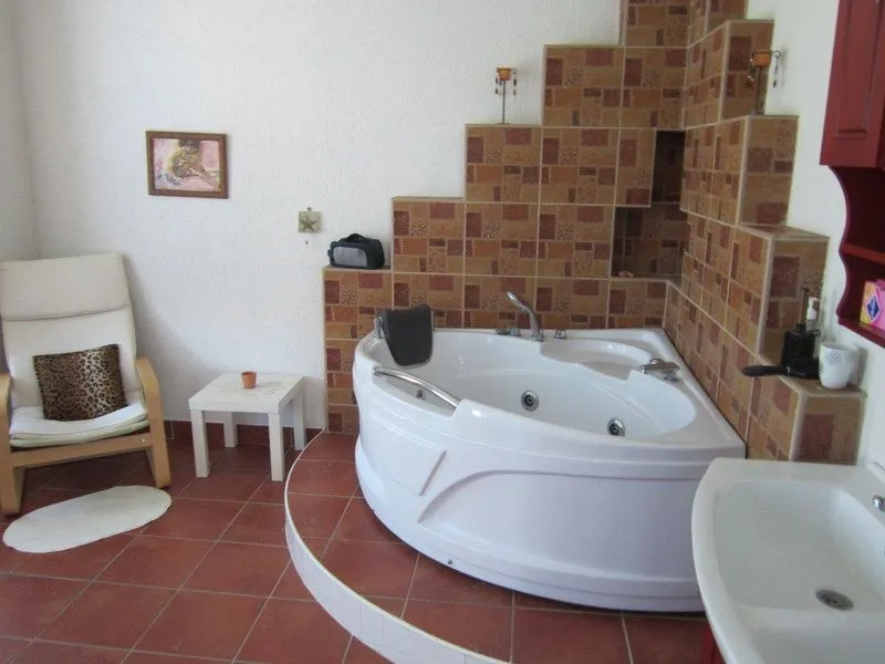Prodaja, kuća, 380m², Utjeha, Bar