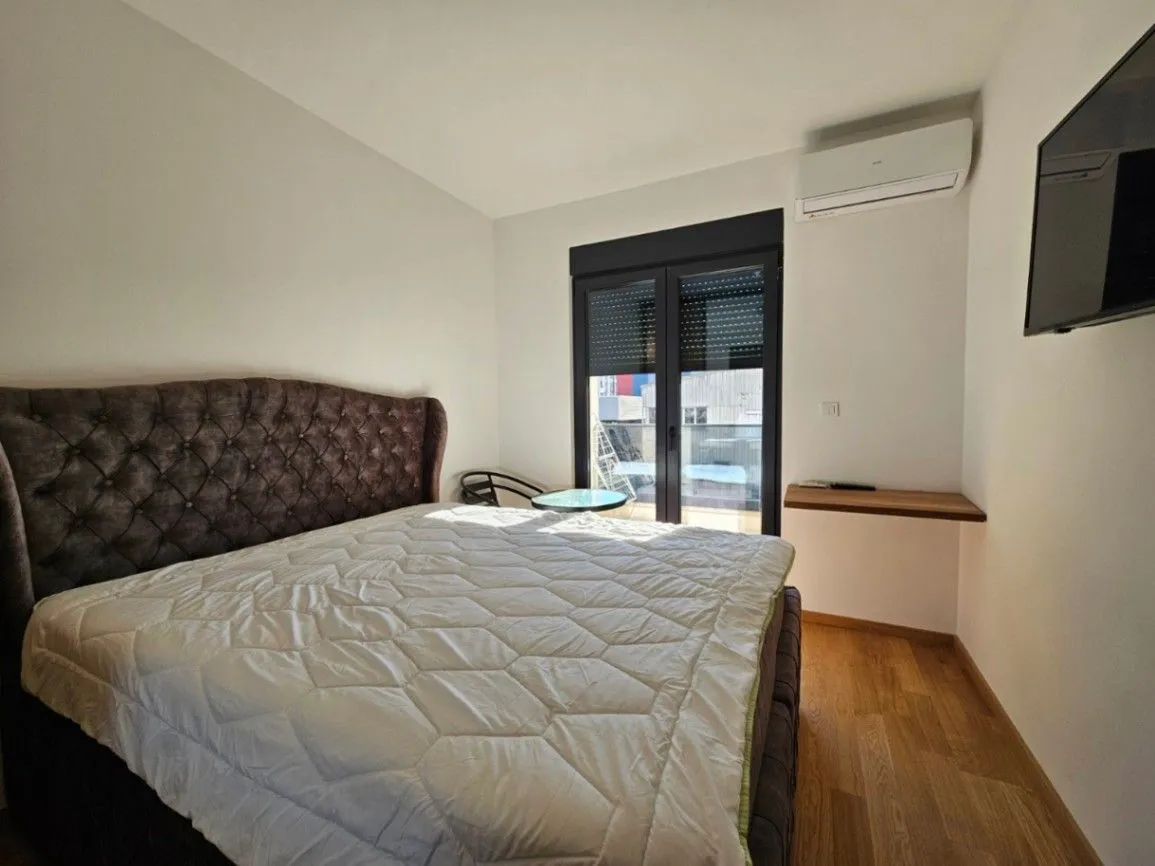 Izdavanje, jednosoban stan, 45m², New City, Podgorica
