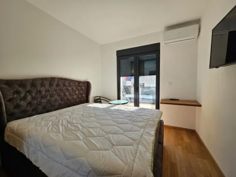 Izdavanje, jednosoban stan, 45m², New City, Podgorica - image 10