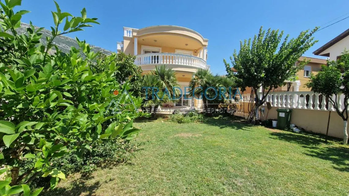 Prodaja, kuća, 194m², Sutomore, Bar