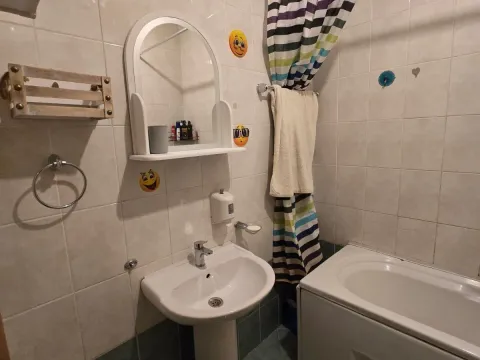 Izdavanje, jednosoban stan, 48m², Stari Aerodrom, Podgorica - image 11