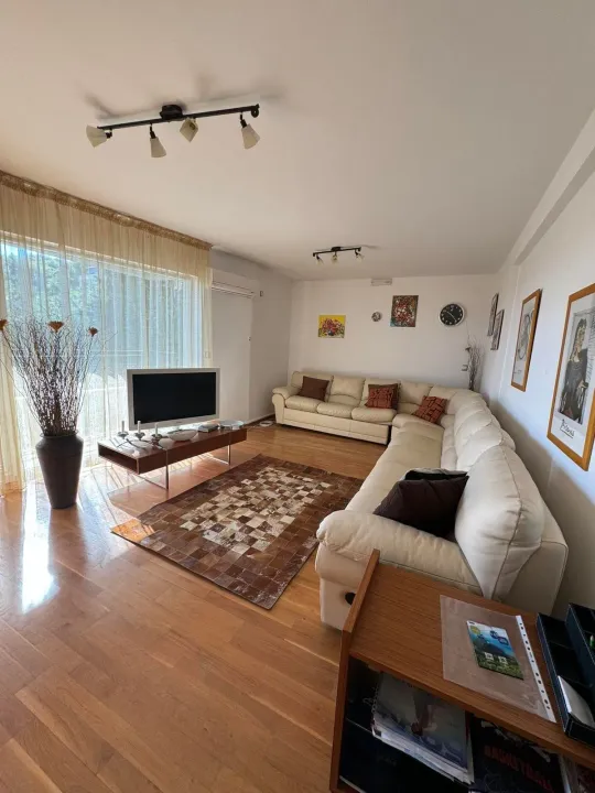 Prodaja, dvosoban stan, 76m², Petrovac, Budva