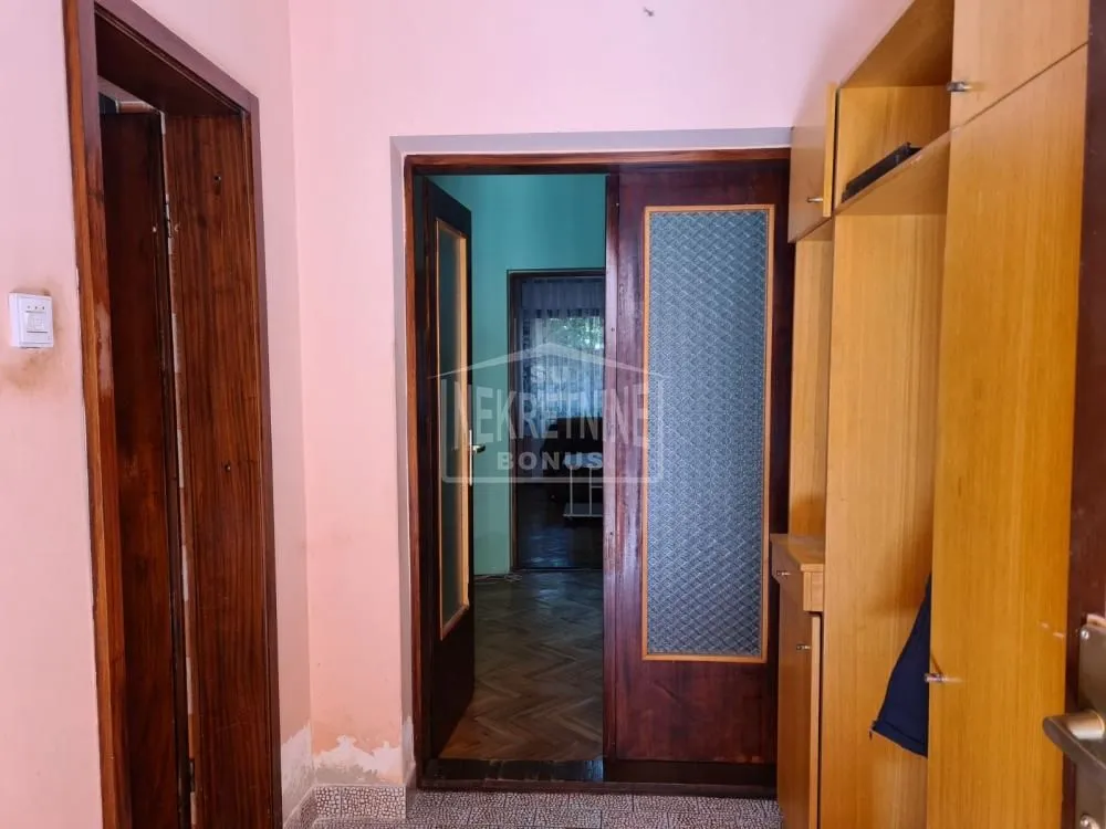 Prodaja, kuća, 400m², Aleksandrovo, Subotica