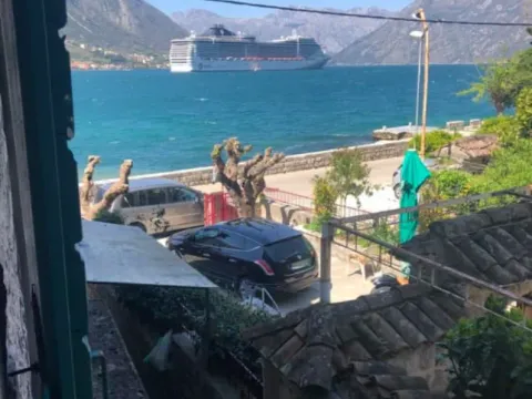 Sale, house, 86m², Dobrota, Kotor - image 2